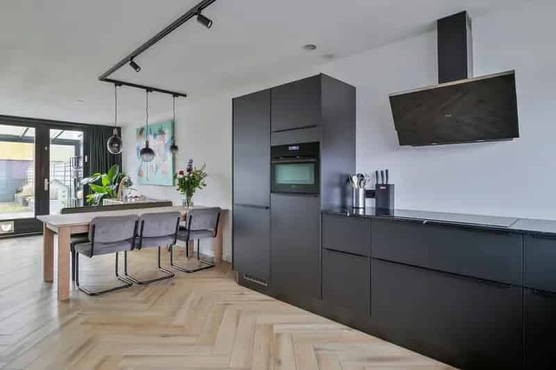 Huis te koop Almere Buiten Regenboogbuurt 4 slaapkamers luxe tuin