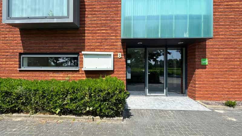 Bedrijfshal Groningen te Huur 204m2 Kantoor en Bedrijfsruimte
