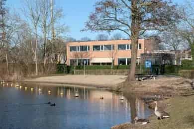 150m2 Kantoorruimte te Huur Zaltbommel - Modern Duurzaam 5 Parkeren