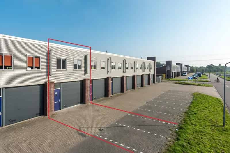 Bedrijfshal te huur Dordrecht Carneool 112