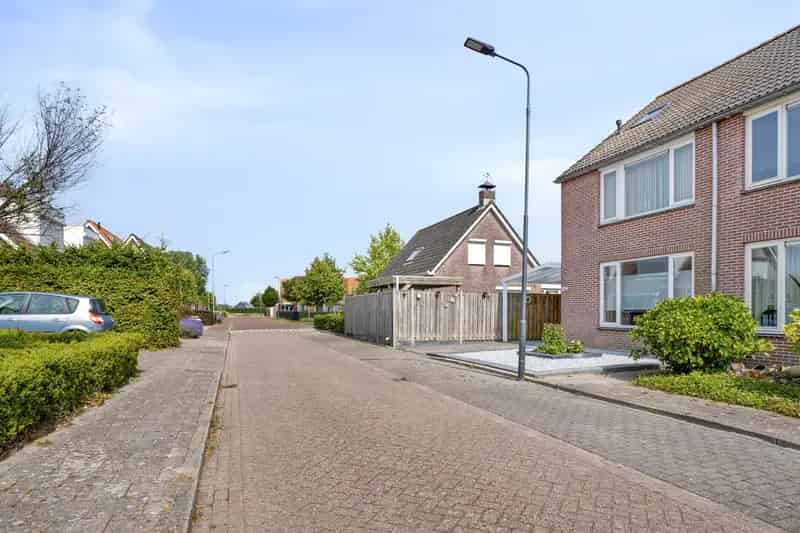 Tweekapper Kwadendamme: Ruime gezinswoning met garage