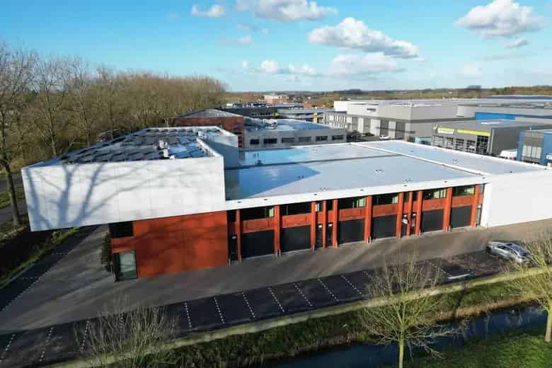 Bedrijfsruimte te huur Numansdorp 95m2