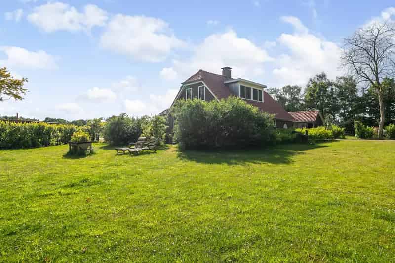 Huis te koop Voorthuizen: Landelijke woning met paardenfaciliteiten