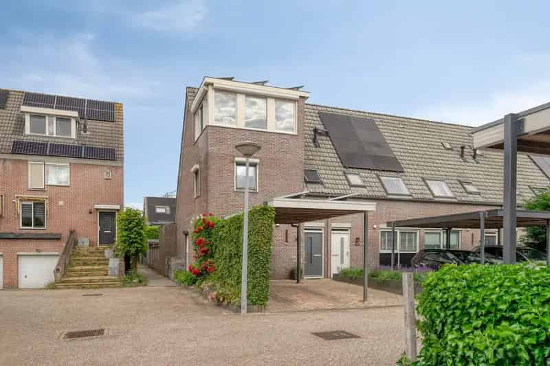 Huis te koop Ede 5 slaapkamers tuin veranda