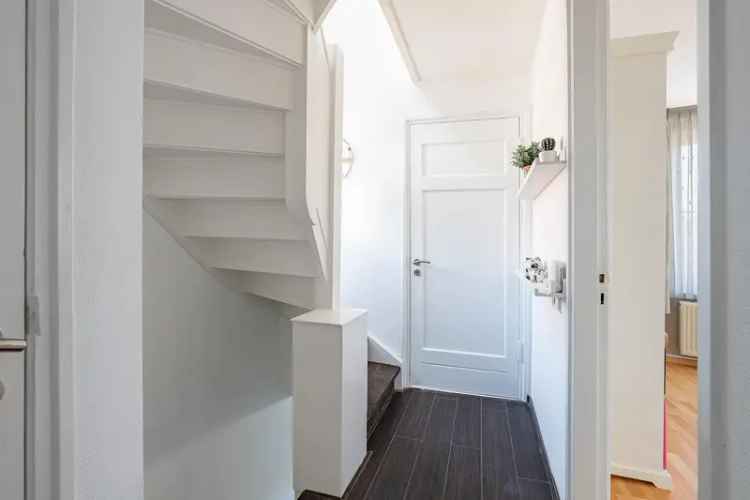 Karakteristiek Hoekhuis Holz Ruime Garage 4 Slaapkamers