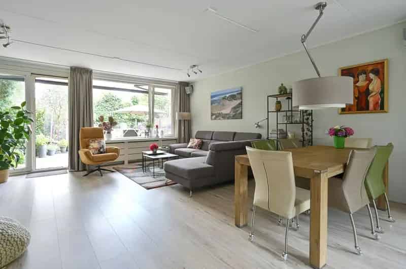 Ruime Hoekwoning Huizermaat Nabij Gooimeer