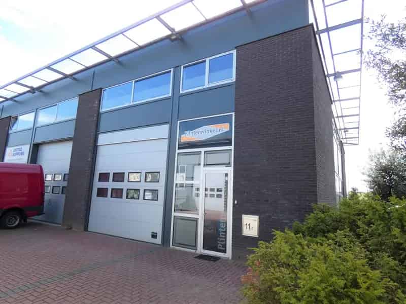Bedrijfshal 's-Graveland | Zoek bedrijfshallen te huur: De Boomgaard 11-07 1243 HV 's-Graveland 