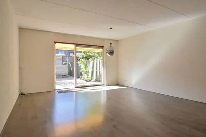 Huis te koop Almere: Sfeervolle tussenwoning 3 slaapkamers Energielabel A