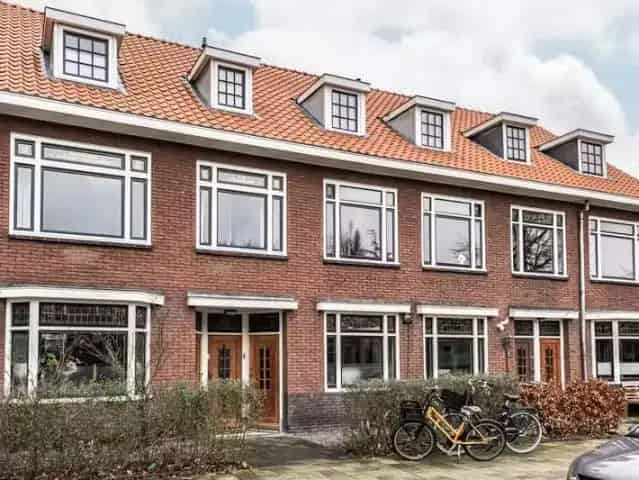 Gerenoveerde Bovenwoning Haarlem 3 Slaapkamers Zonnig Balkon
