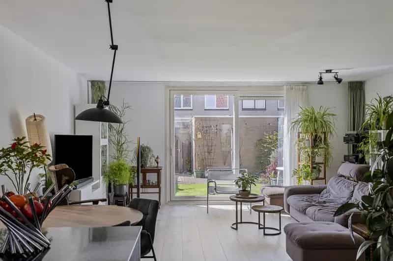 Gezinswoning Zaandam: Rustig, Zonnig, Nieuwe Keuken