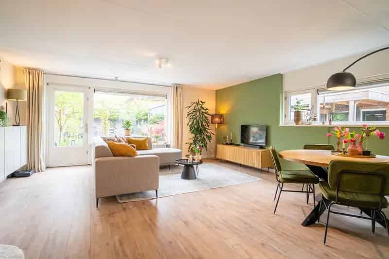 Ruime Hoekwoning 4 Slaapkamers Garage Kindvriendelijk Eekmaat West
