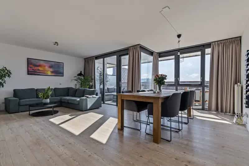 Ruim appartement Johan Hofmanstraat Amsterdam