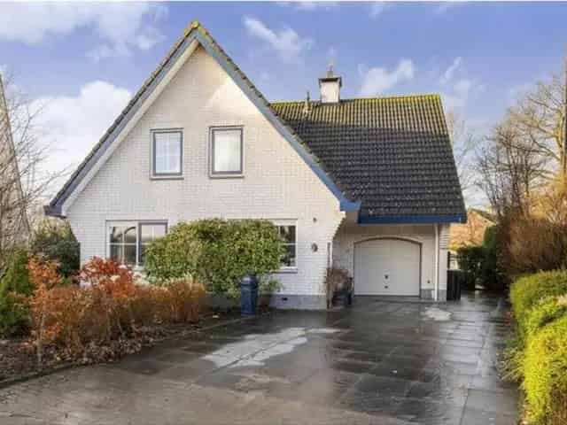 Vrijstaande woning Oude Tonge 196m²  Garage 41m² Perceel 995m²