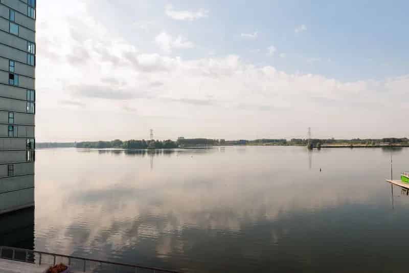 Appartement te koop Almere Centrum: Uitzicht op Weerwater