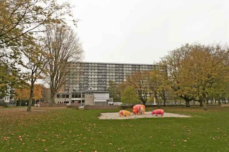 Ruim appartement met balkon voor vitale senioren