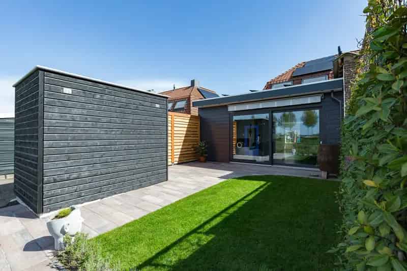 Huis te koop Berkel en Rodenrijs: Moderne Hoekwoning met Tuin en Groen Uitzicht