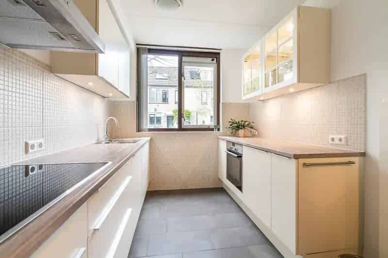 Rijswijk 5-kamer Hoekwoning te Koop - Ruim - Garage - Dakterras