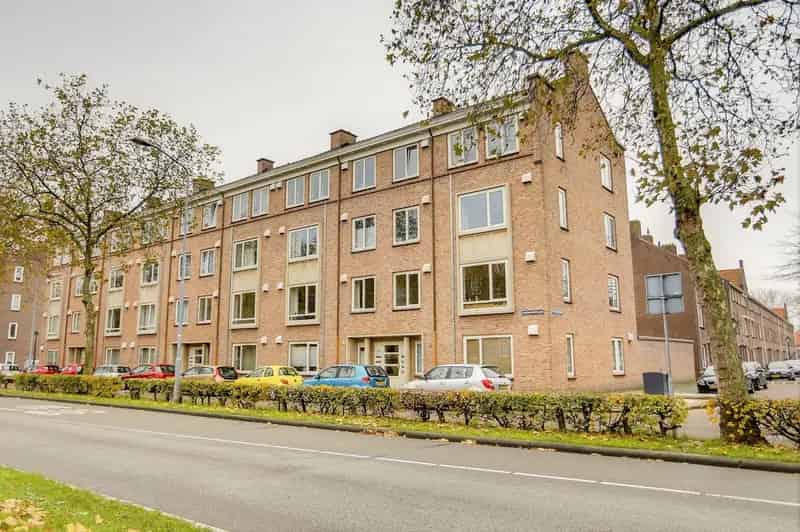 Appartement te koop: Aartshertogenlaan 245 5212 CG Den Bosch 