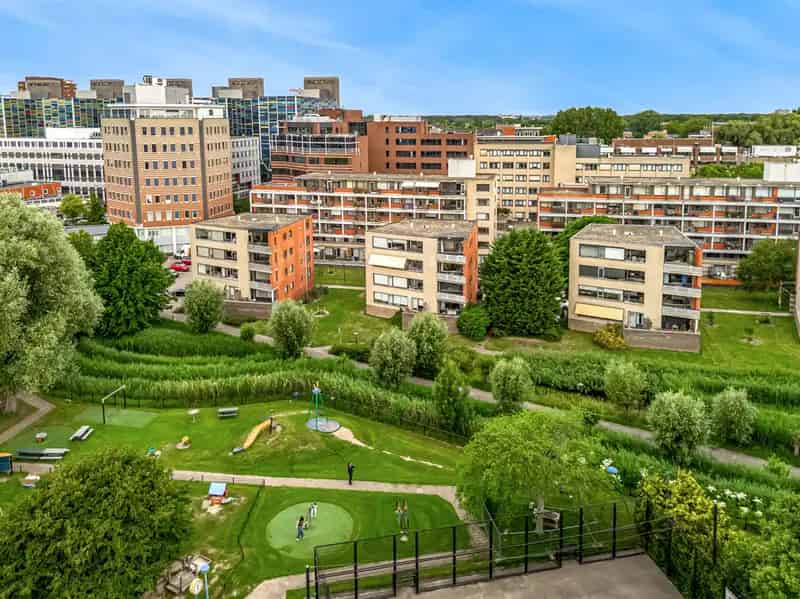 Leiden Centraal: Ruim Hoekappartement 72m2 2 slaapkamers