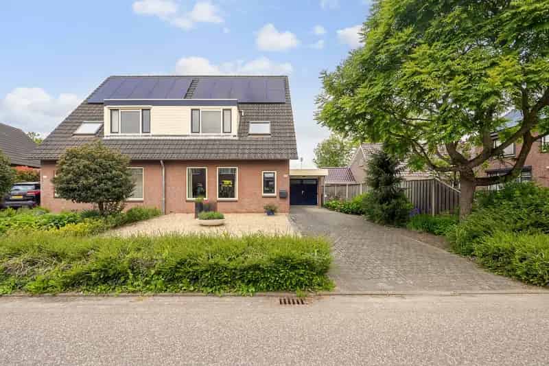 Tweekapper Huissen  3 slaapkamers  Diepe tuin  Garage  Energielabel A