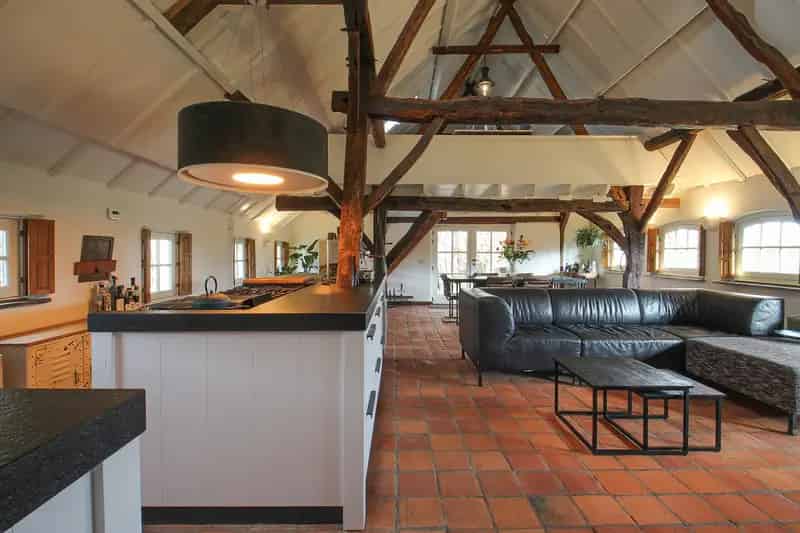 350 Jaar Oude Langgevelboerderij te Haaren