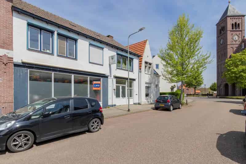 Ruime woning Susteren 5 slaapkamers grote garage tuin potentie belegging
