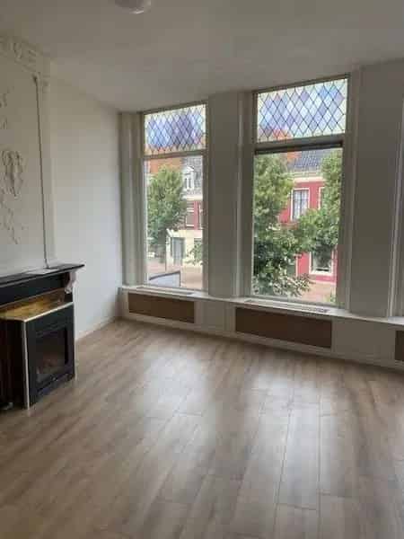 Appartement Leeuwarden Centrum  -  Grachtenzicht -  2 Slaapkamers