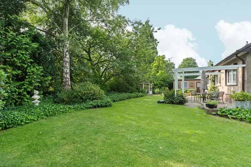 Bungalow Groenewoud Nijmegen Ruime Tuin Uitbouwmogelijkheden