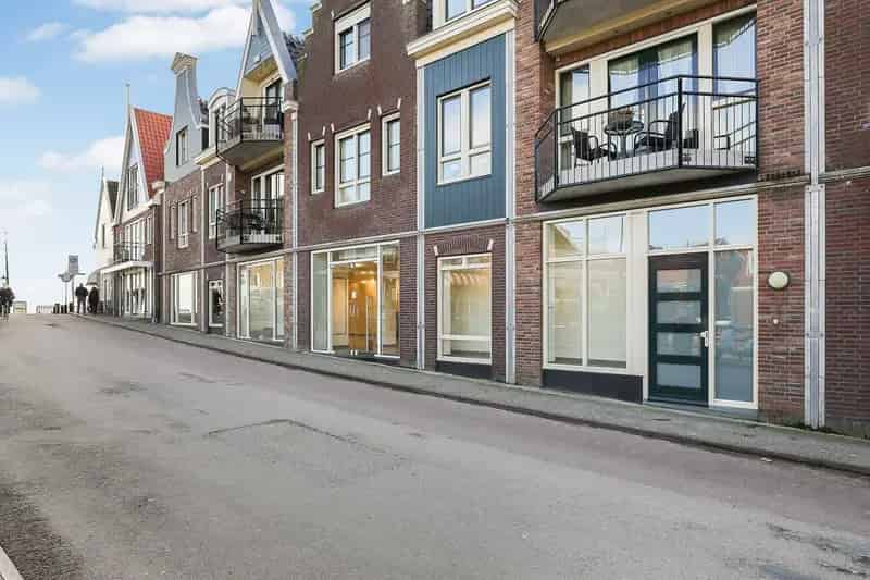 Winkel te huur Volendam Centrum Nabij Haven 155m²