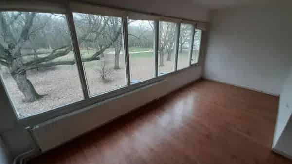 Drie Kamer Appartement nabij A59 en Winkelcentrum
