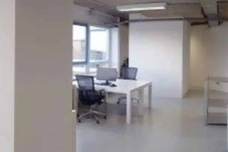 Kantoorruimte Amsterdam Nieuwpoortkade 73m2 8 Werkplekken