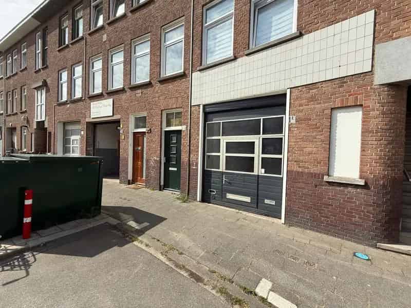 Bedrijfsruimte te Huur Scheveningen 77m²