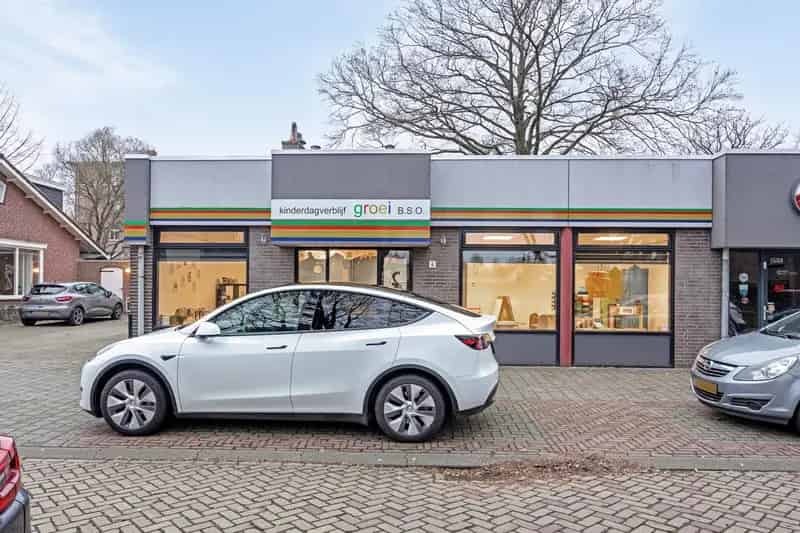 Praktijkruimte 85m2 te Huur Raamsdonksveer