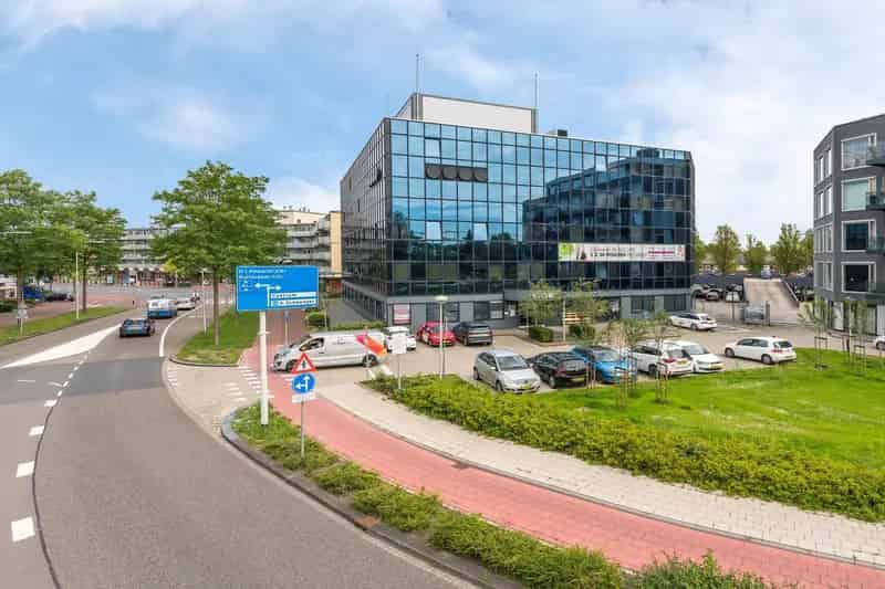 Kantoorruimte te huur Zwijndrecht nabij station