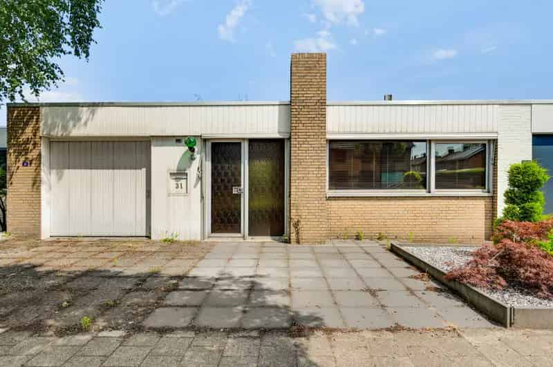 Royale Geschakelde Bungalow Nederweert