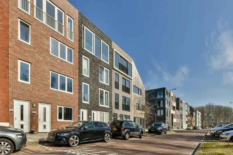 Amsterdam Noord Appartement 128m2 3 Slaapkamers Dakterras