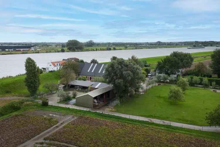 Huis te koop: De Wacht 21 3295 KB 's-Gravendeel 