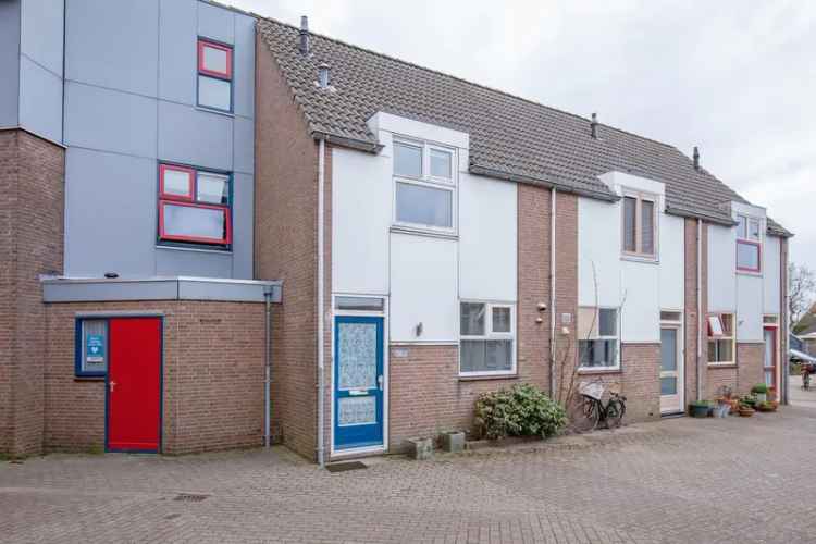 3 Slaapkamers Eengezinswoning Den Burg Nabij Centrum