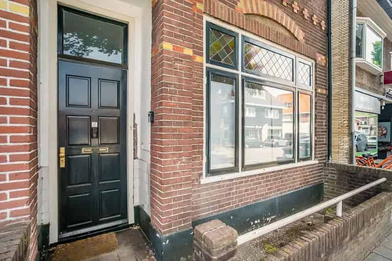 Huis te koop Bussum Laarderweg 3 slaapkamers dakterras patio