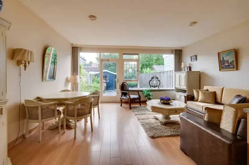 Bungalow te koop Dordrecht: gelijkvloers, tuin, berging, parkeerplaats