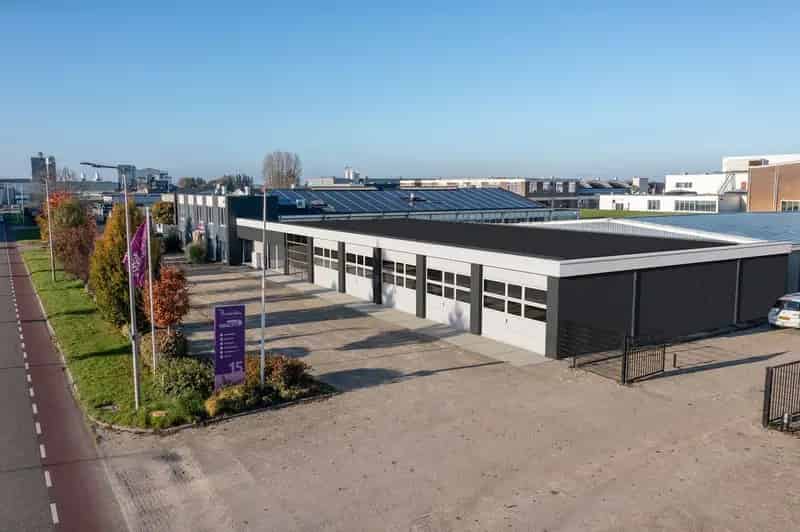 Bedrijfshallen Kampen te koop - 6 units - 585m²
