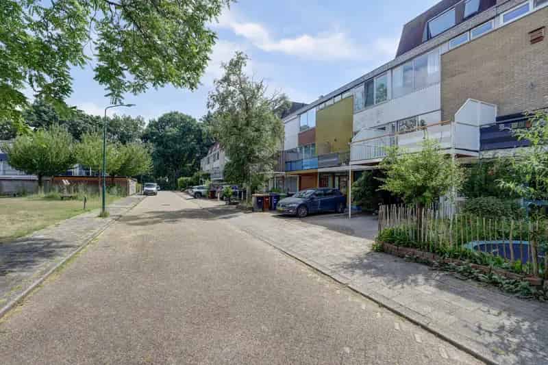 Royale Drive In Woning 6 Slaapkamers Dubbel Balkon Dakterras