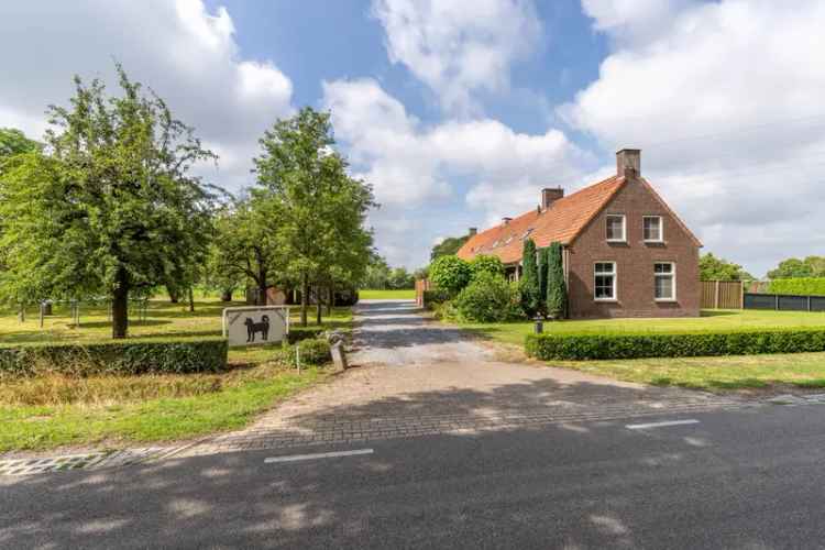 Woonboerderij Te Koop in Overloon, Noord-Brabant