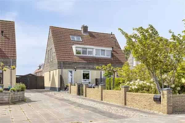 Huis Te Koop , 124, Wagengouw, Broek in Waterland, Noord-Holland