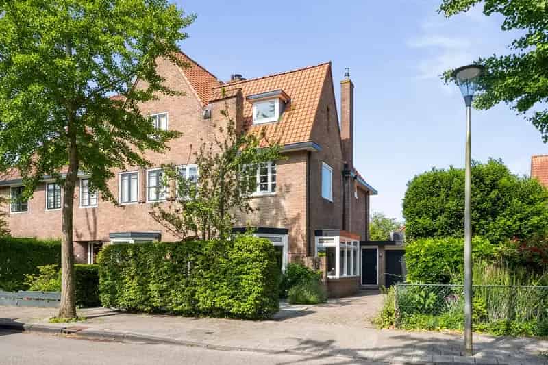 Huis te koop Tesselschadelaan Heemstede 5 slaapkamers 2 badkamers