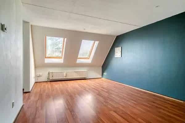 Ruim 3 Kamer Appartement Nabij Stadscentrum