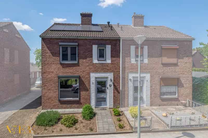 Ruime 2-onder-1-kapwoning Swalmen 3 slaapkamers grote tuin