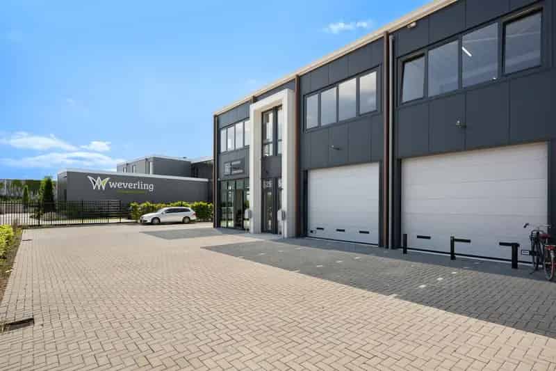 Bedrijfshal Alphen aan den Rijn te Huur 112m²