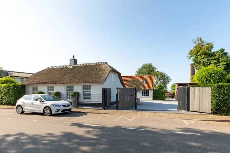 Luxe Rijksmonumentale Villa aan Loosdrechtse Plassen