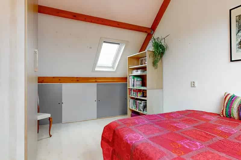 Huis te koop Voorschoten 4 slaapkamers grote tuin